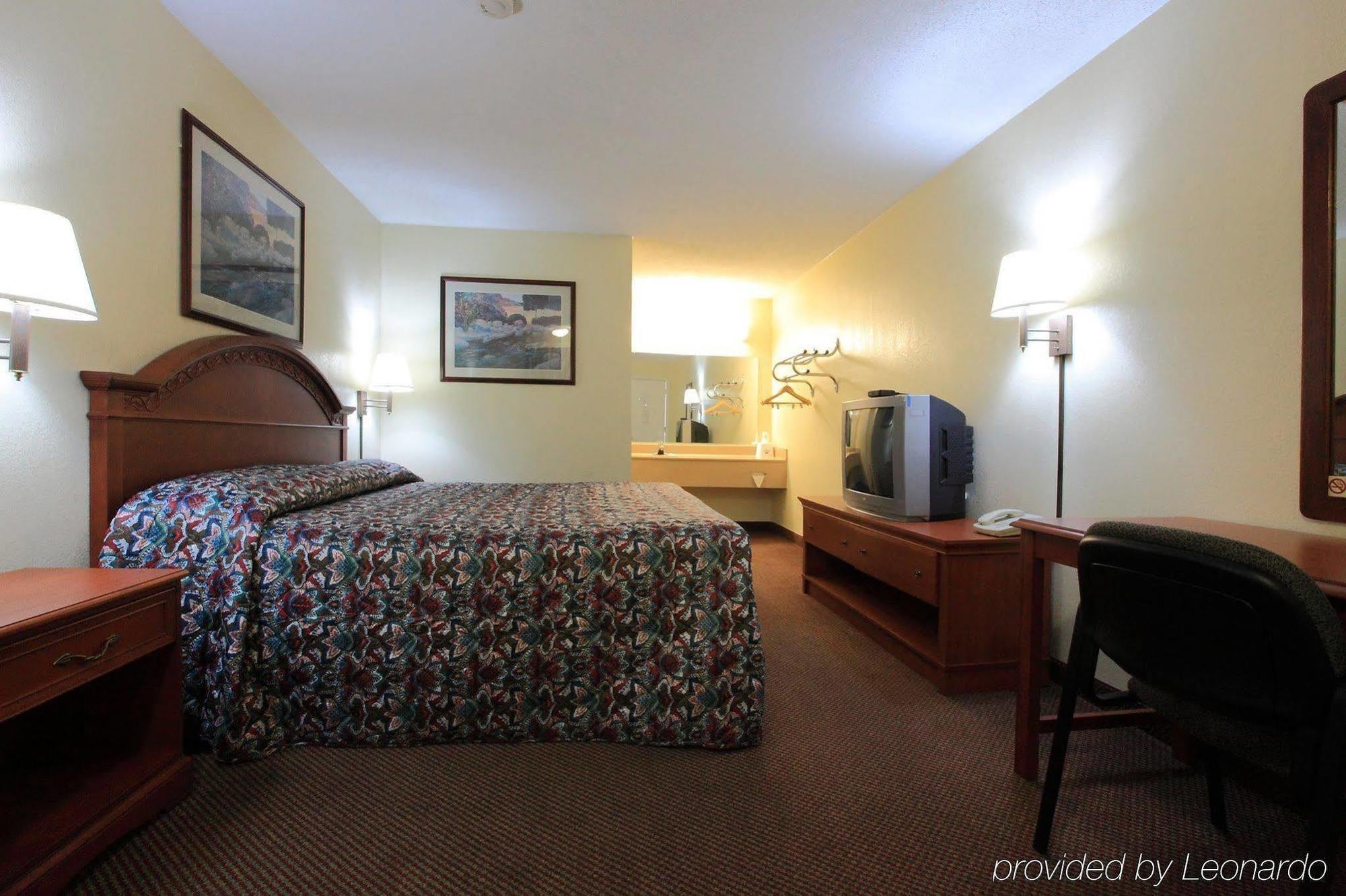 Executive Inn インディアナポリス エクステリア 写真